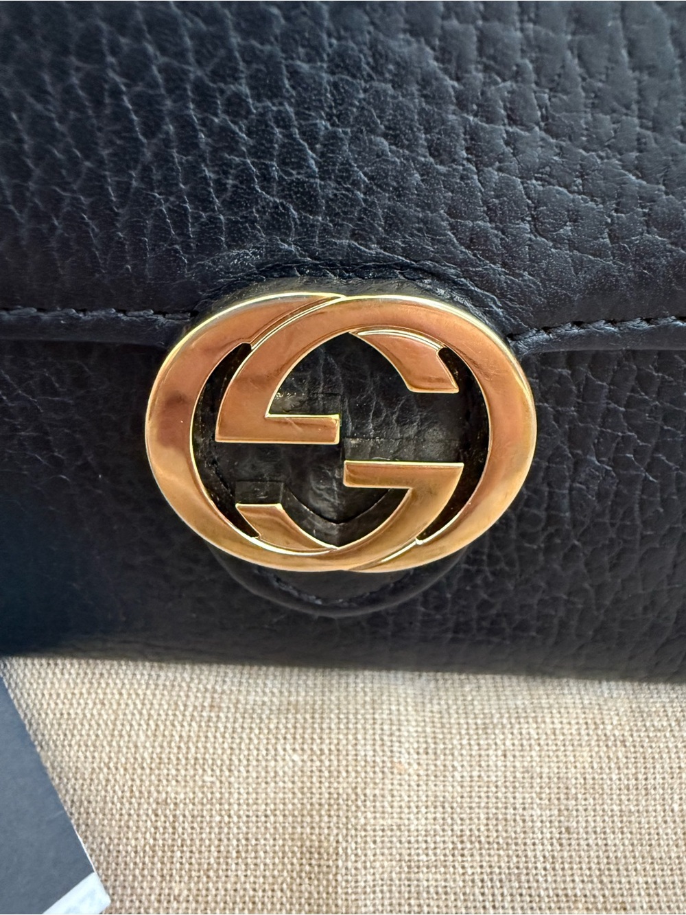 GUCCI Calfskin Interlocking G Compact Wallet with COA - Picture 3 of 11